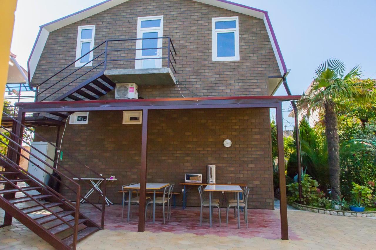 Primorie Guest House Gantiadi Dış mekan fotoğraf