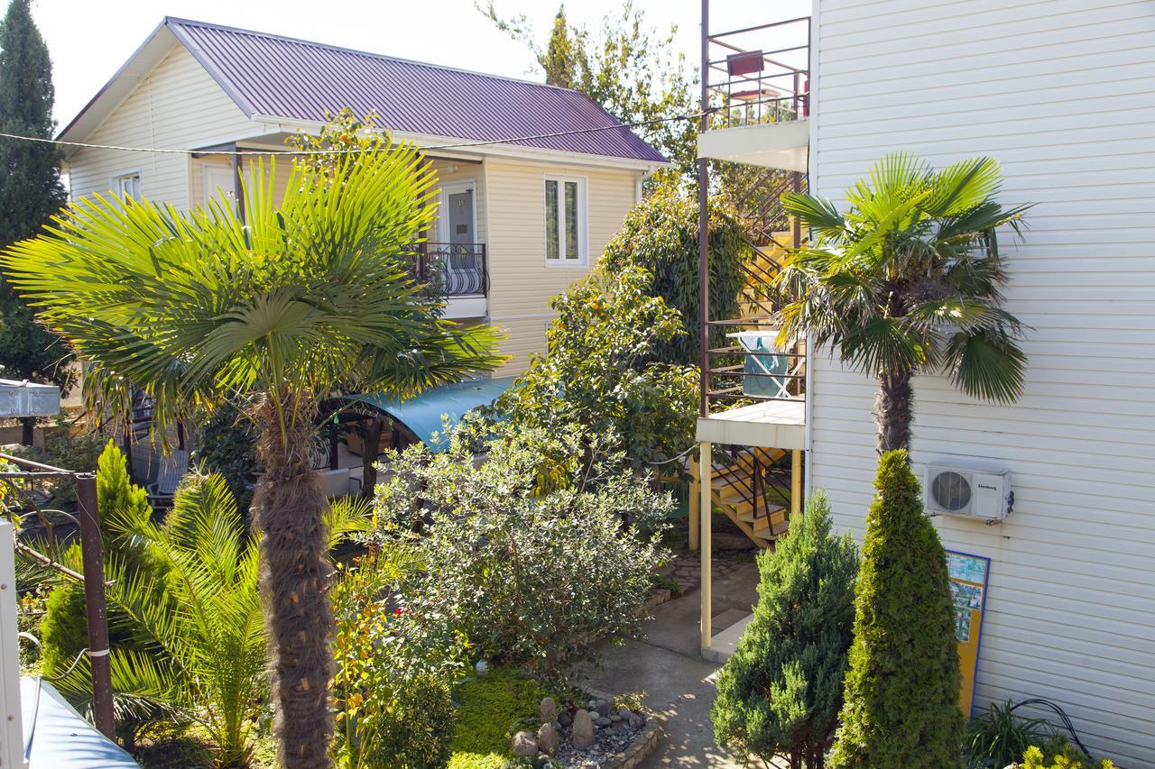 Primorie Guest House Gantiadi Dış mekan fotoğraf
